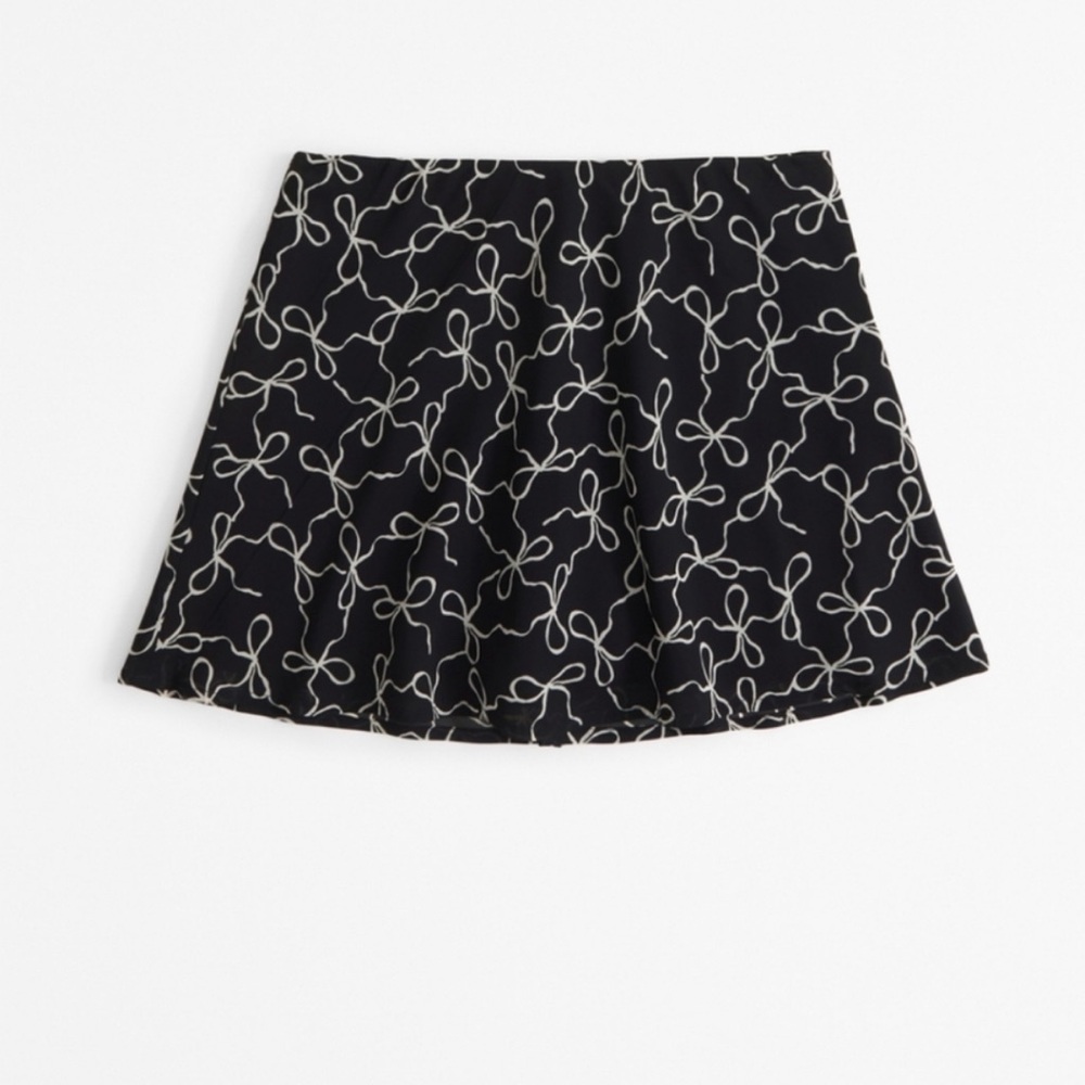 Abercrombie Women's Pattern Mini Skort
